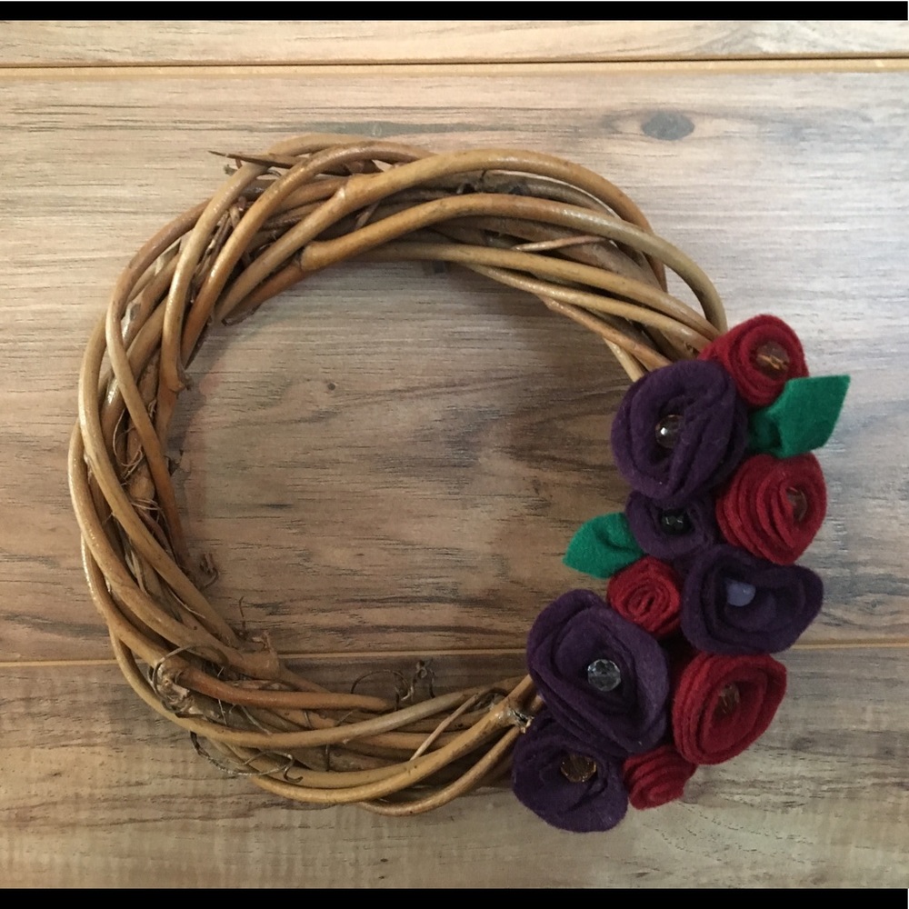 Decorated wreath